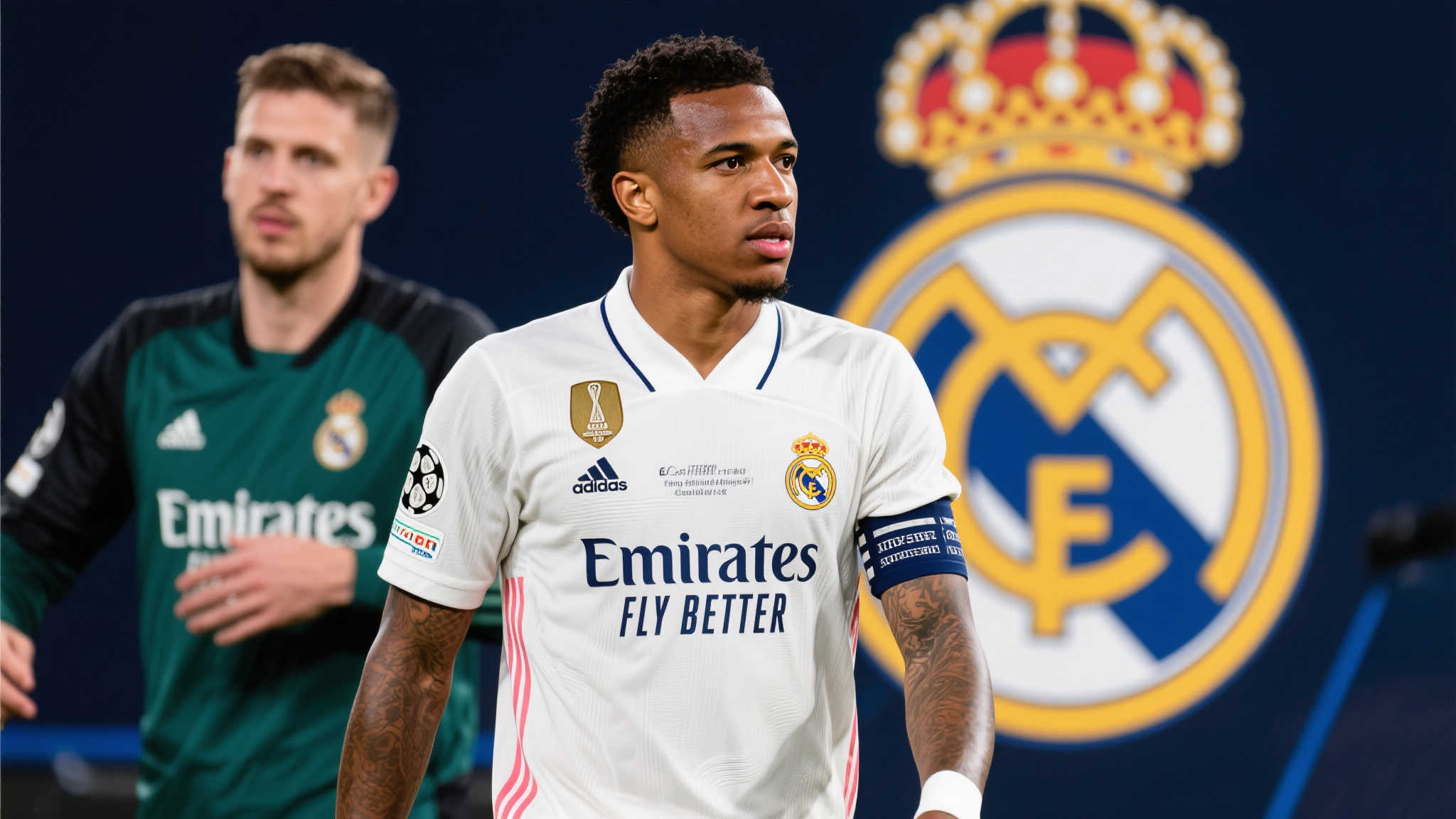 罗马诺宣布:曼联欲售加纳乔6000万,四大边锋受关注 罗马诺宣布:曼联欲售加纳乔6000万,四大边锋受关注